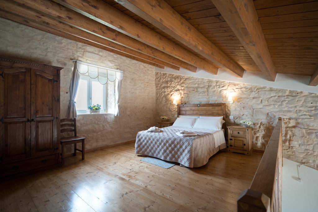 Casale 1821 Hotel Ragusa Buitenkant foto