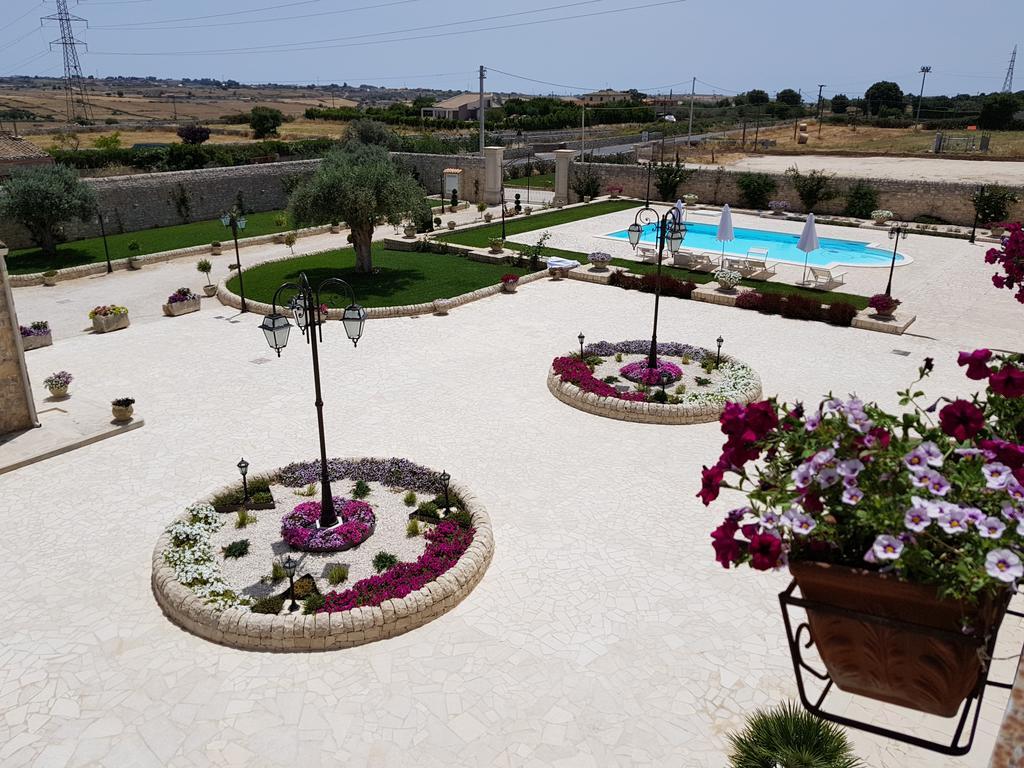 Casale 1821 Hotel Ragusa Buitenkant foto